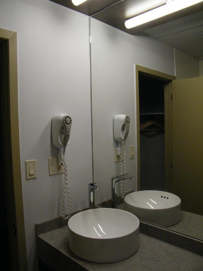 Auberge De La Baie Caraquet Ngoại thất bức ảnh